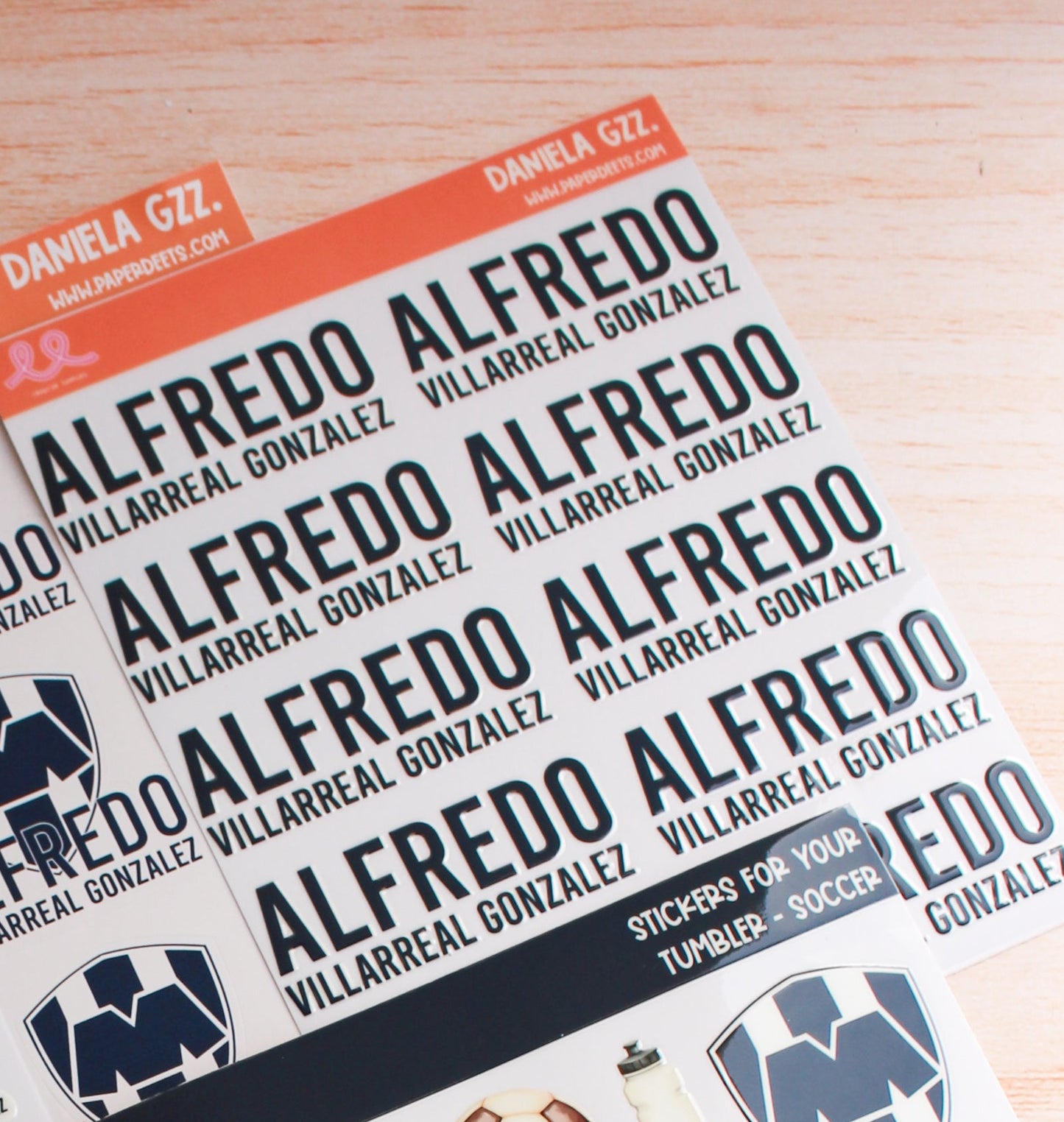 Stickers para Termos y Tuppers Tipografía 3